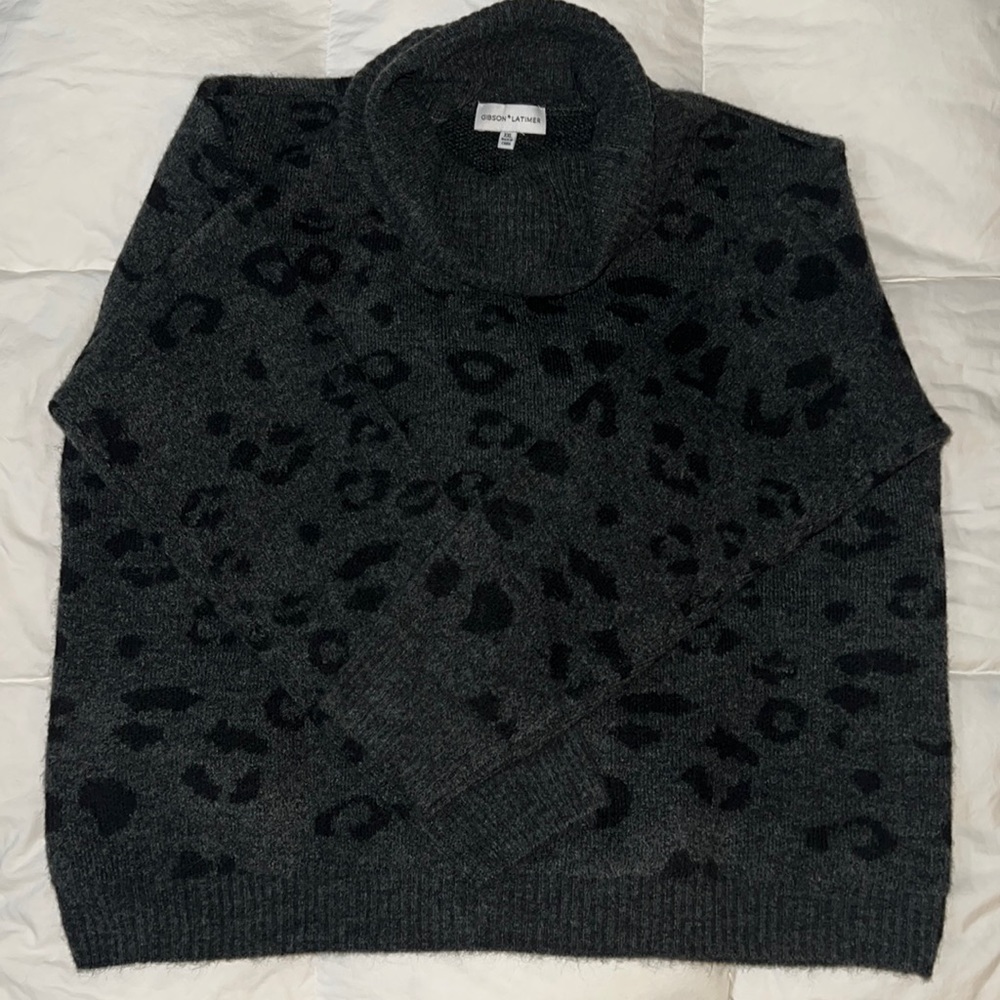 Black leopard sweater Gibson Latimer. Size xxl